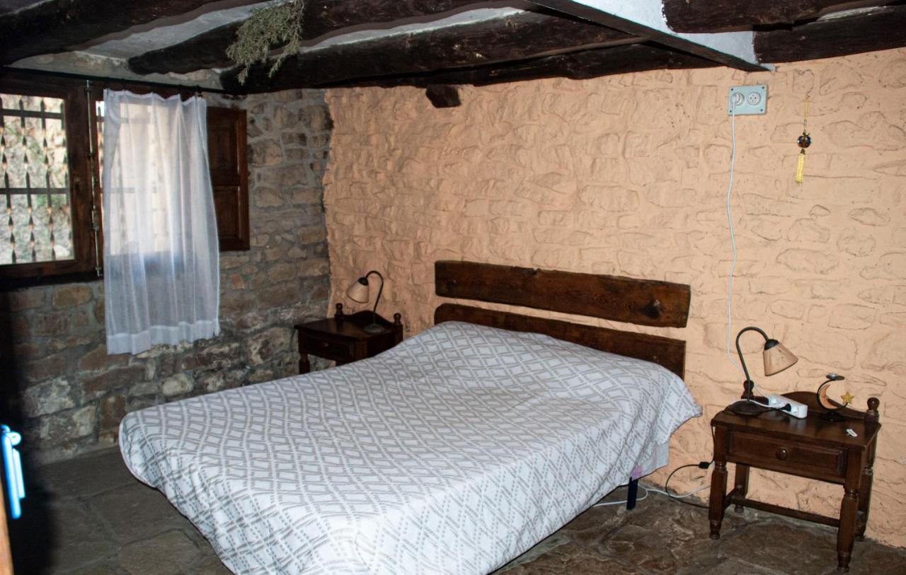 Casa Jalon Guest House Santa Eulalia de Gallego Ngoại thất bức ảnh